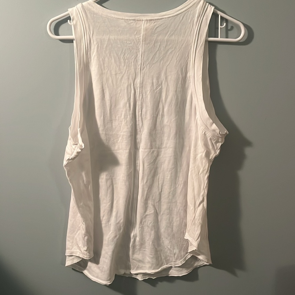 Mossimo Tank - Picture 4 of 4